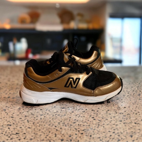 New Balance 2001 running shoes black/white/golden bronze ELITE EDITION - Picture 4 of 16